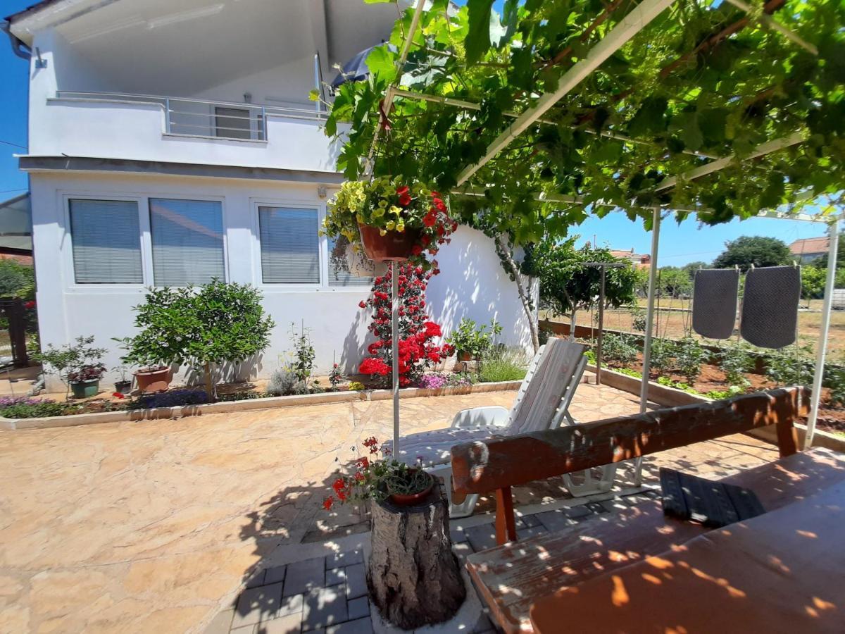 Ferienwohnung Nena 2 Sukošan Exterior foto